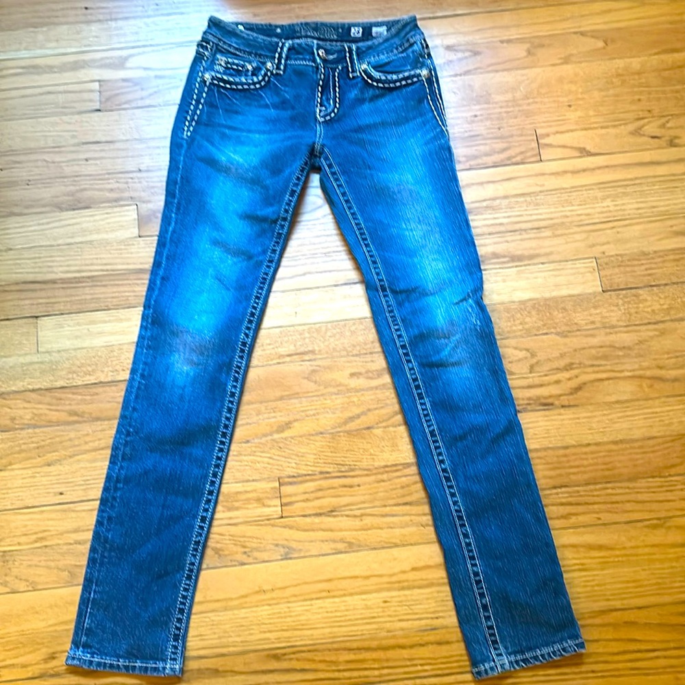 Miss Me Skinny Jeans 28.